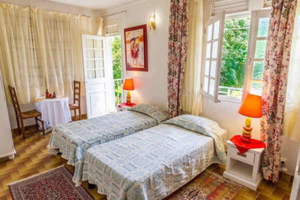 Hotel Les chambres d'hotes de la Villa Cayol